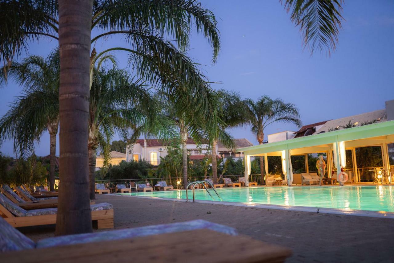 Zoe Seaside Resort Gialova Extérieur photo
