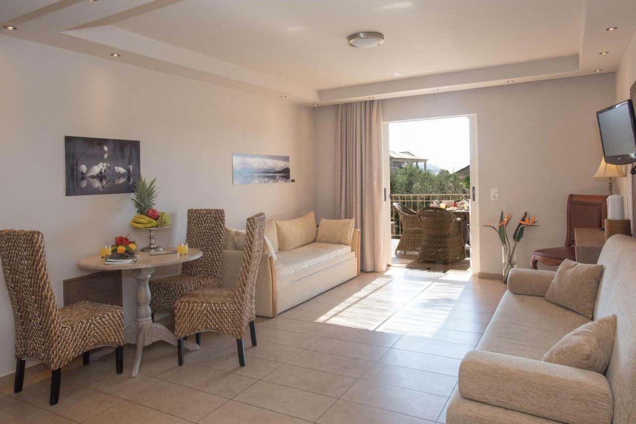 Zoe Seaside Resort Gialova Extérieur photo